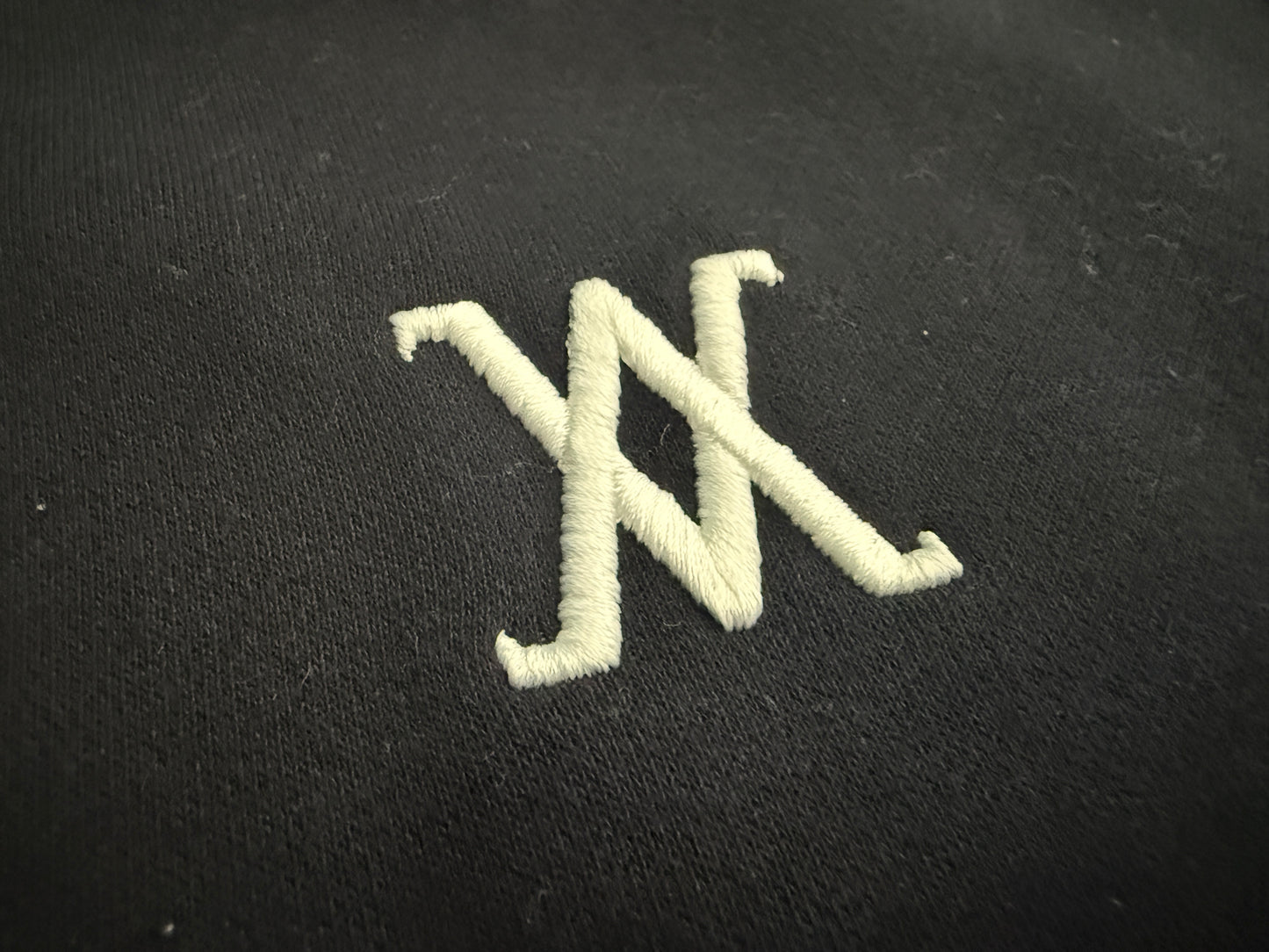 Tabuchi_circleface_N_hoodies