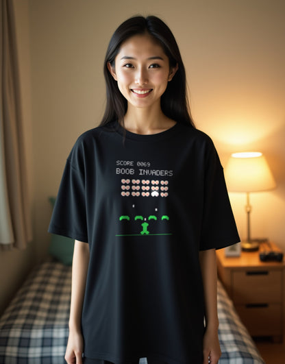 Boob Invaders ブラック 着用 女性