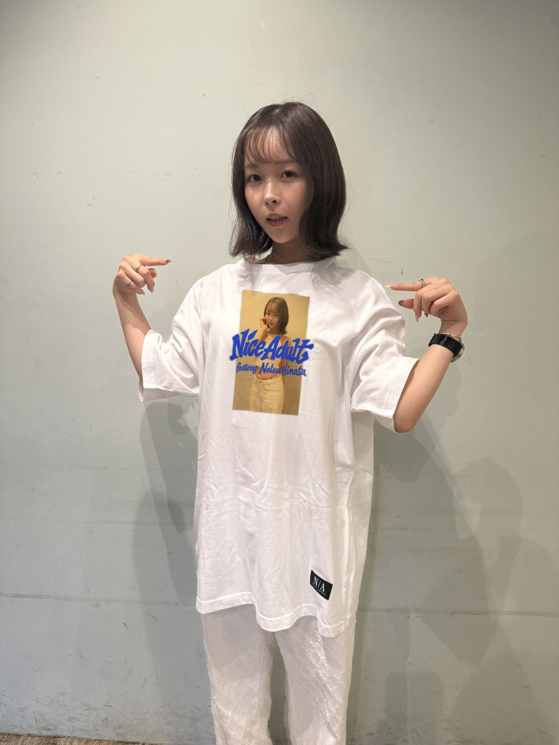 ひなたなつ着用 White